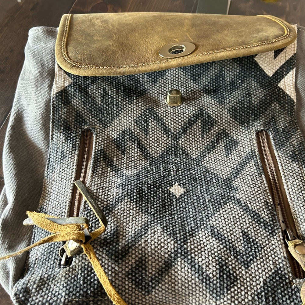 Myra Felicity backpack - Picture 2 of 4